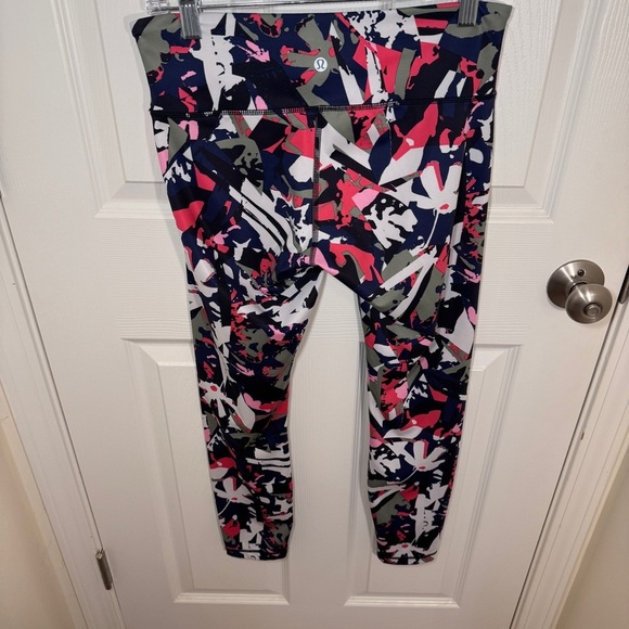 Lululemon Pace Rival Crop - Picture 6 of 12